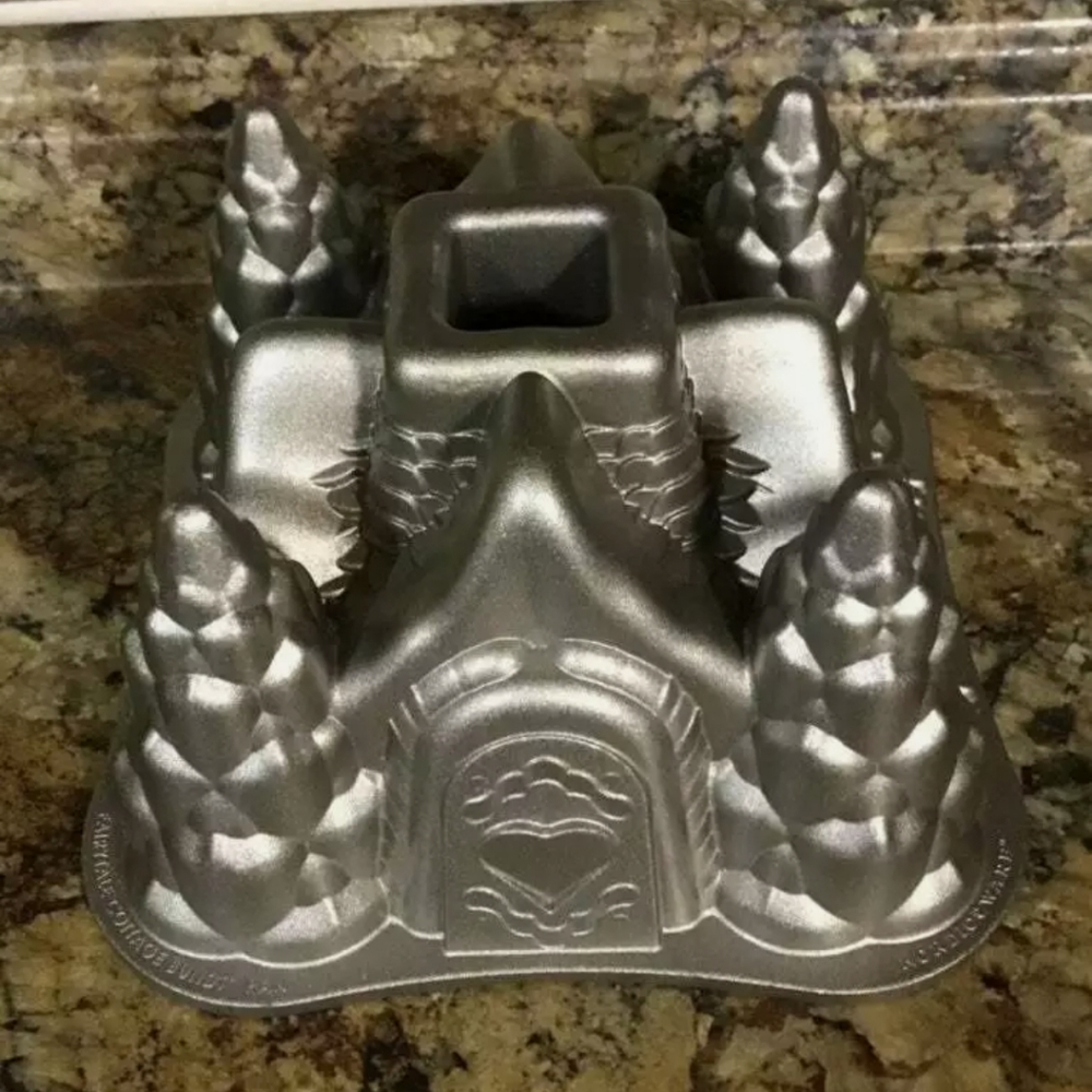 Nordic Ware Fairytale Cottage Bundt Cake Pan 10 Cu